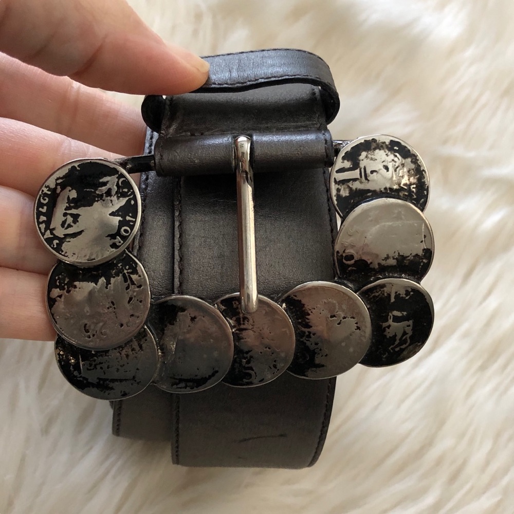Bonwit Teller Italian leather belt coin buckle